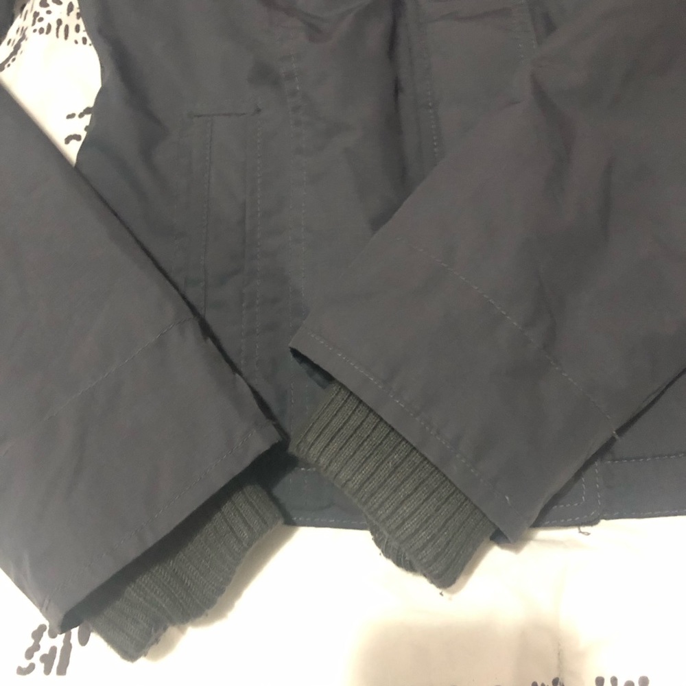 HOLLISTER | All-Weather Jacket | Small - Picture 5 of 12